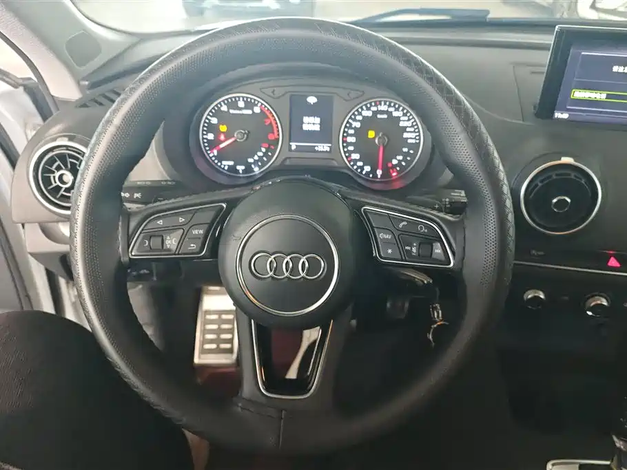 Audi A3 2017 Sportback 35 TFSI Progressive фото 15