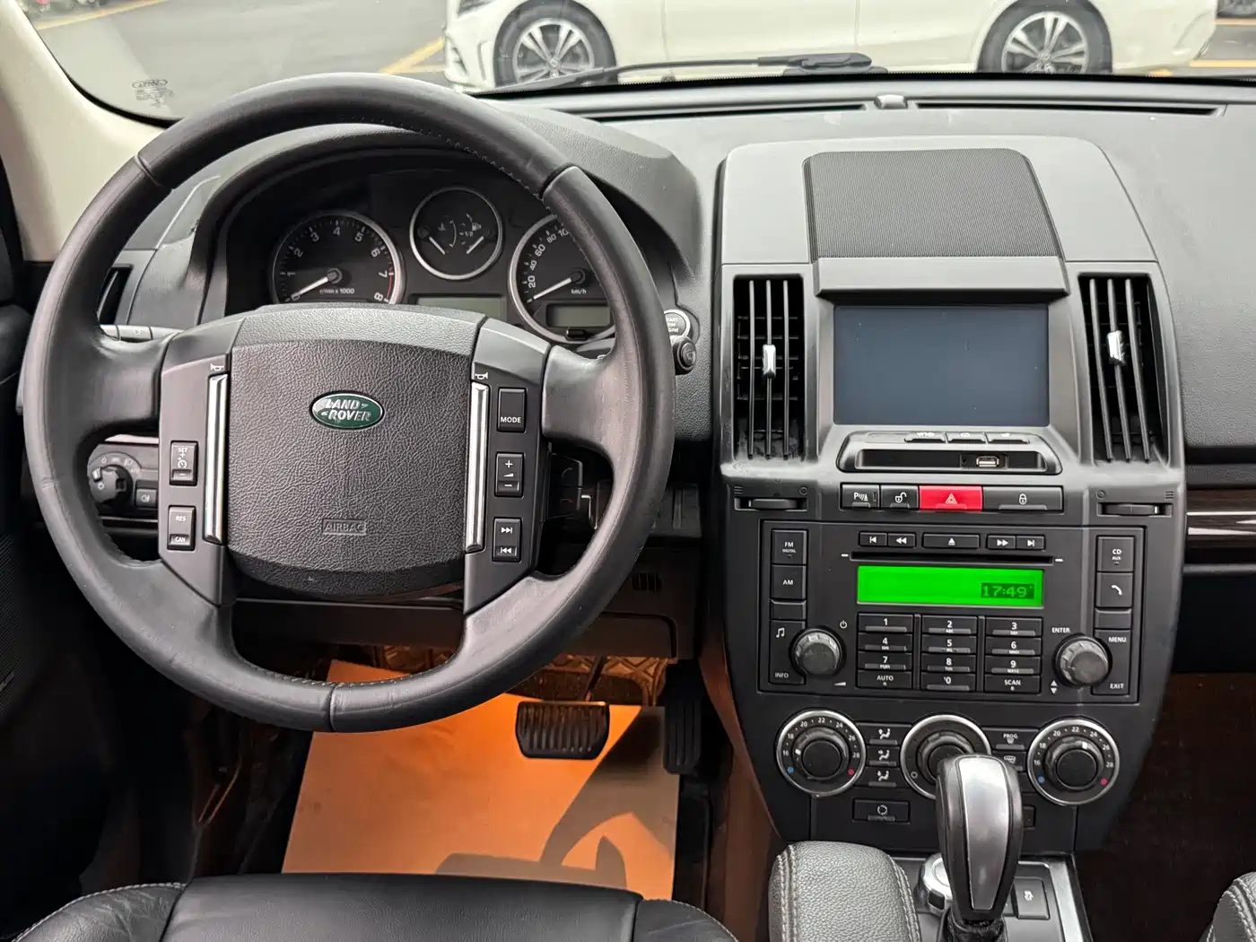 Фото 24 - Land Rover Freelander 2