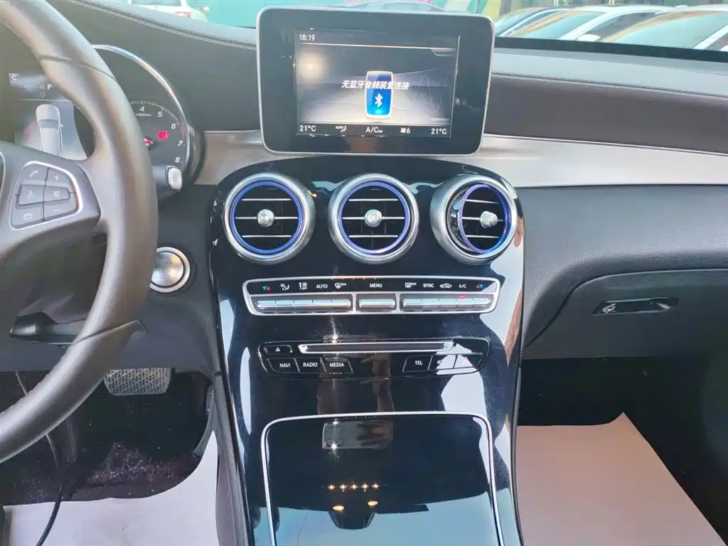 Mercedes-Benz GLC 2019 Model GLC 200 L 4MATIC фото 13