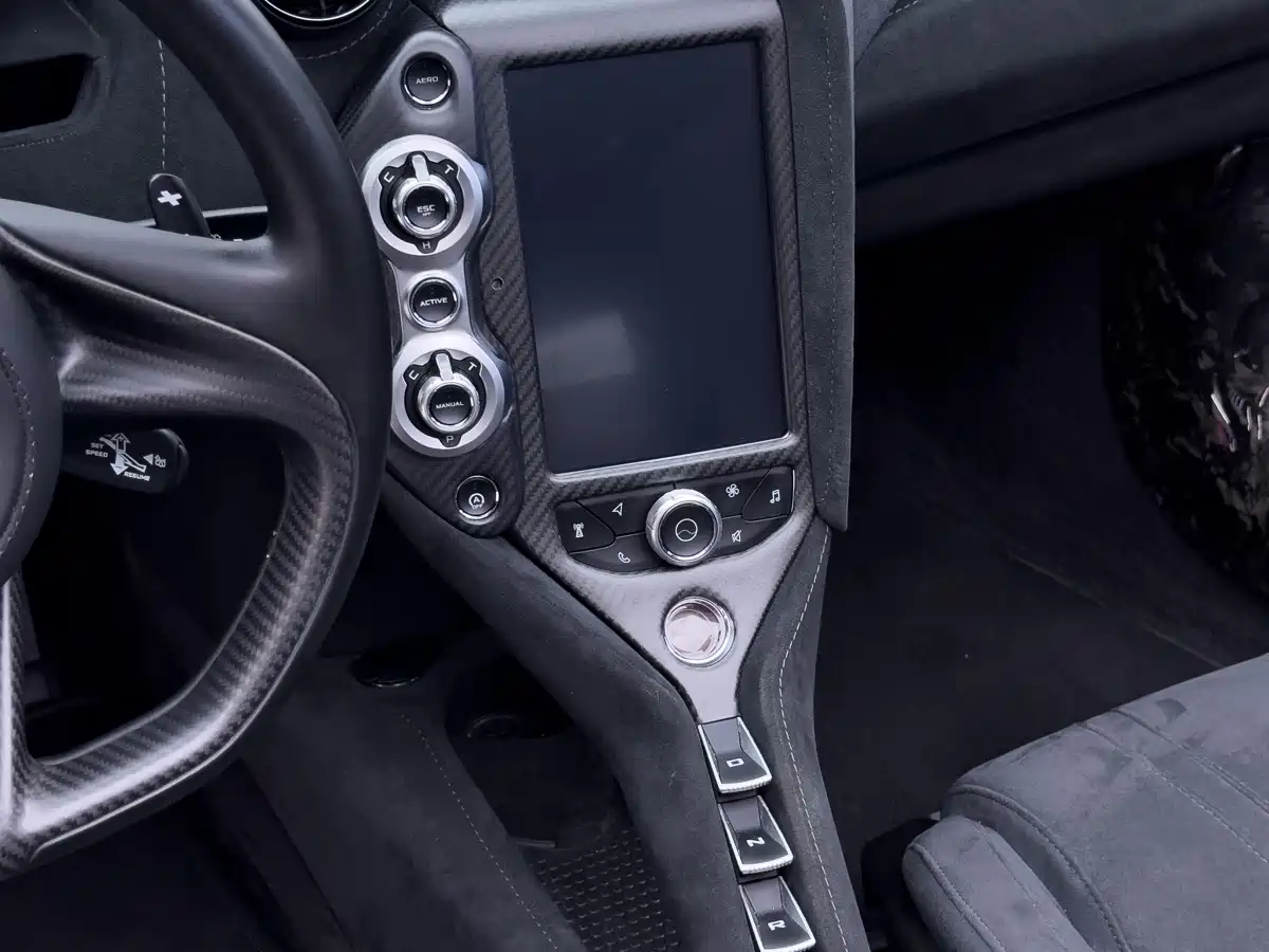 Фото 31 - McLaren 720S