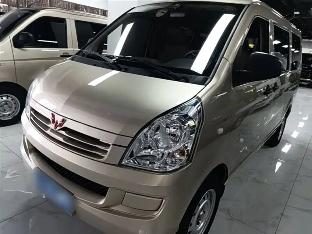 Wuling Motors Wuling Rongguang S 2023 1.5L Base 5/7 Seater