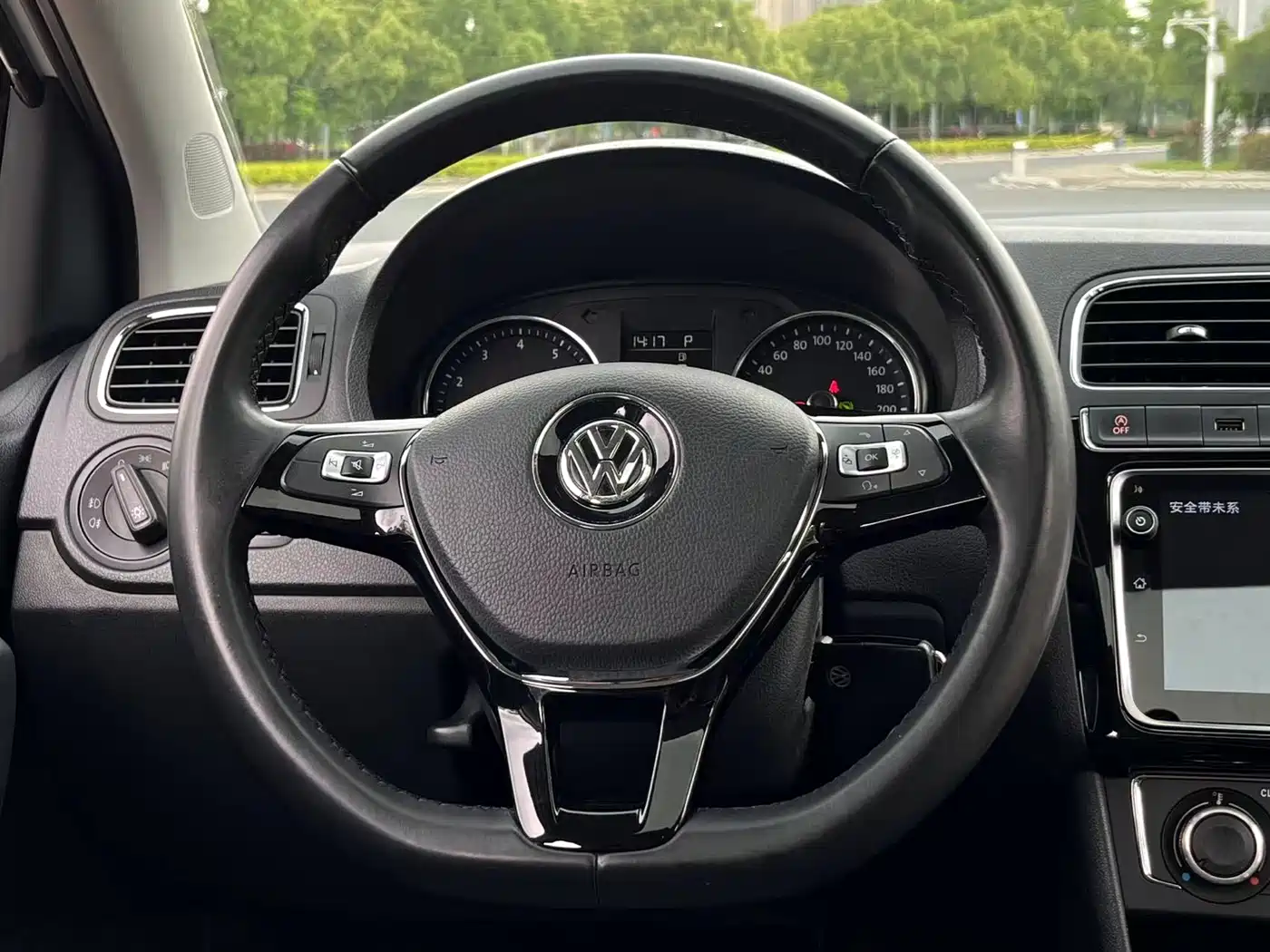 Volkswagen Polo 2018 1.5L Auto Comfort фото 11