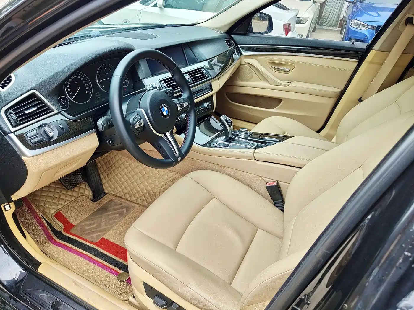 BMW 5 Series 2012 535Li Luxury фото 60