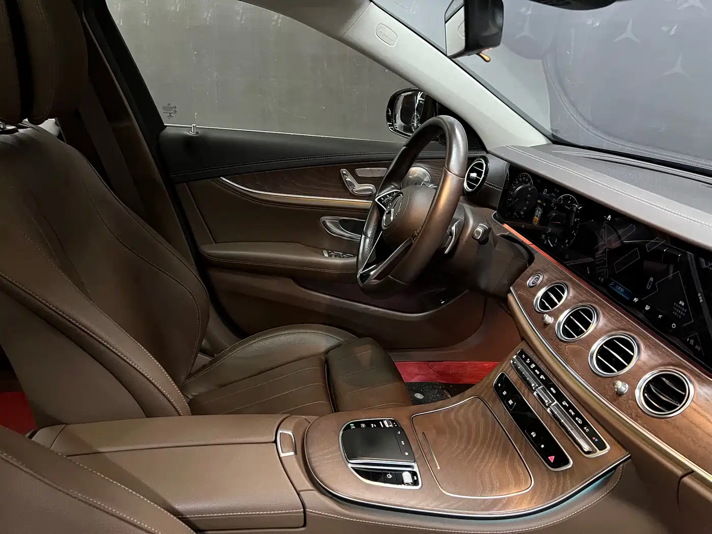 Mercedes-Benz E-Class 2023 E 260 L фото 17