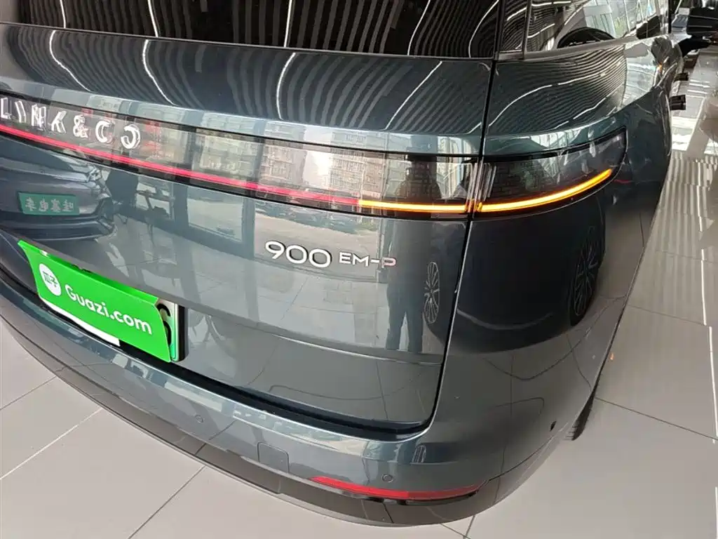Lynk & Co 900 2025 2.0T Ultra фото 8