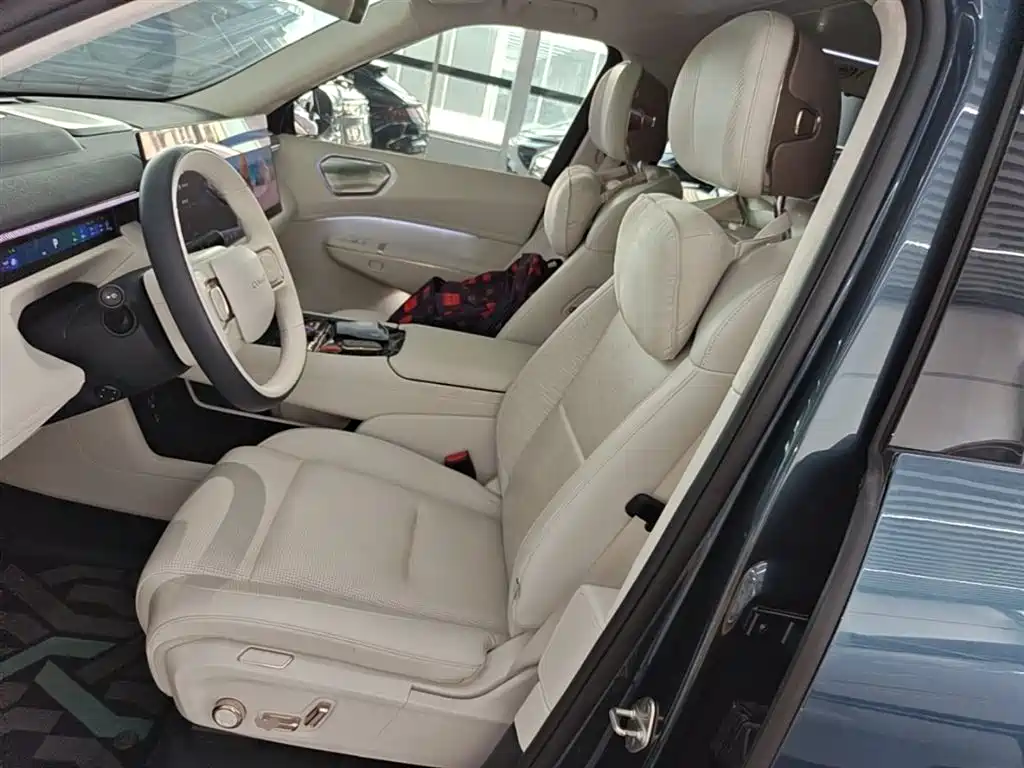 Lynk & Co 900 2025 2.0T Ultra фото 15