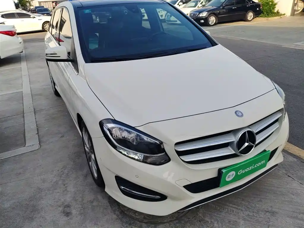 Mercedes-Benz B-Class 2015 B 200 Dynamic фото 4