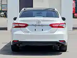 Фото 9 - Toyota Camry