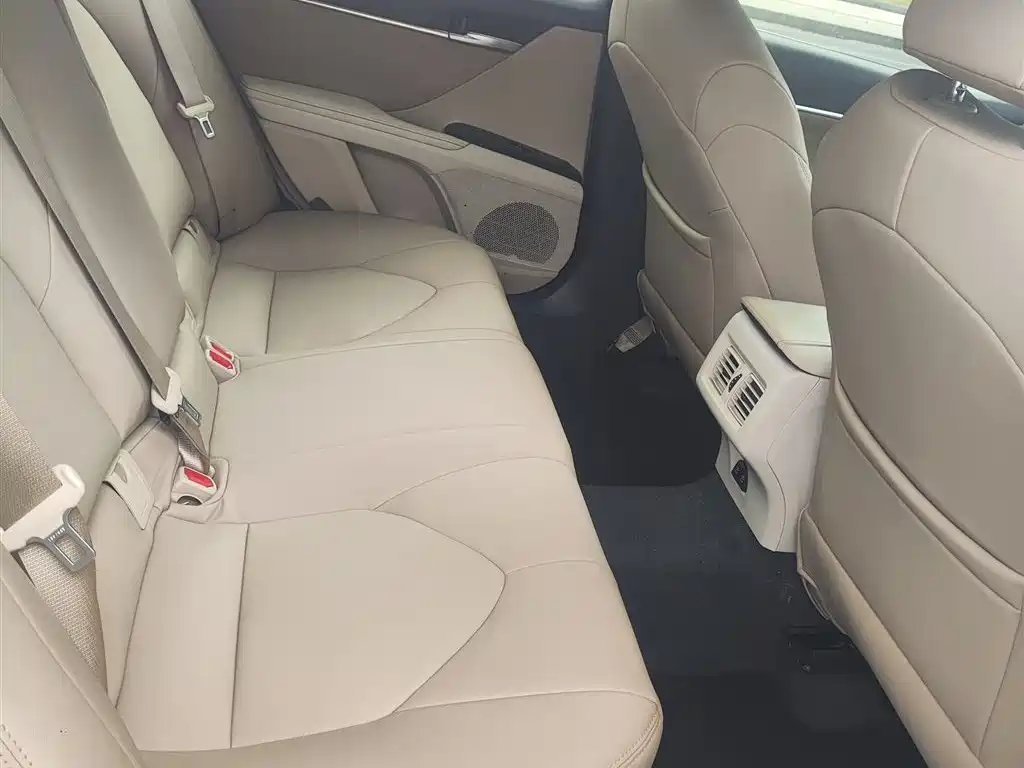 Toyota Camry 2019 2.0E Elite Edition China VI фото 14