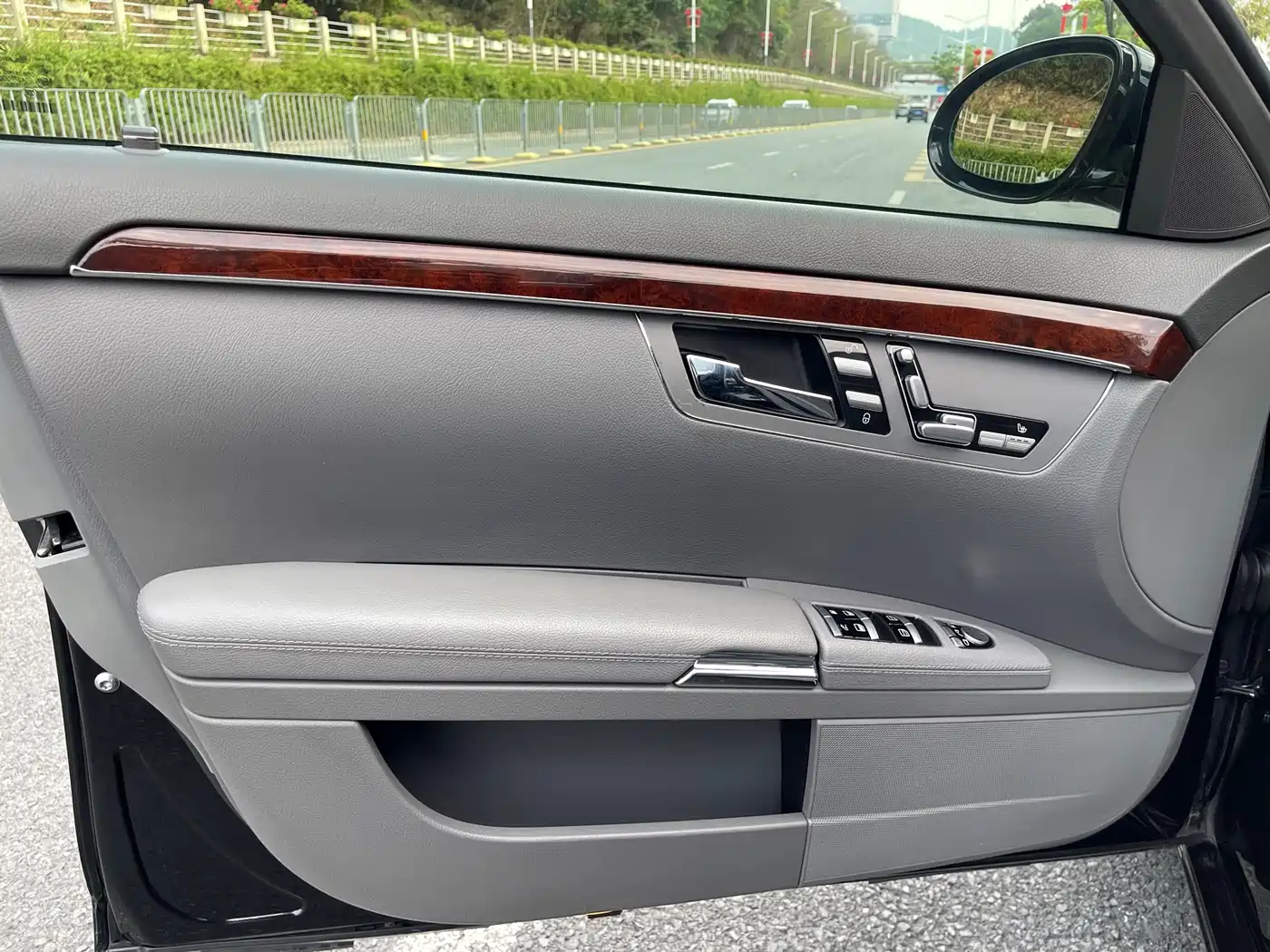 Mercedes-Benz S-Class 2008 Model S 300 L Luxury фото 14