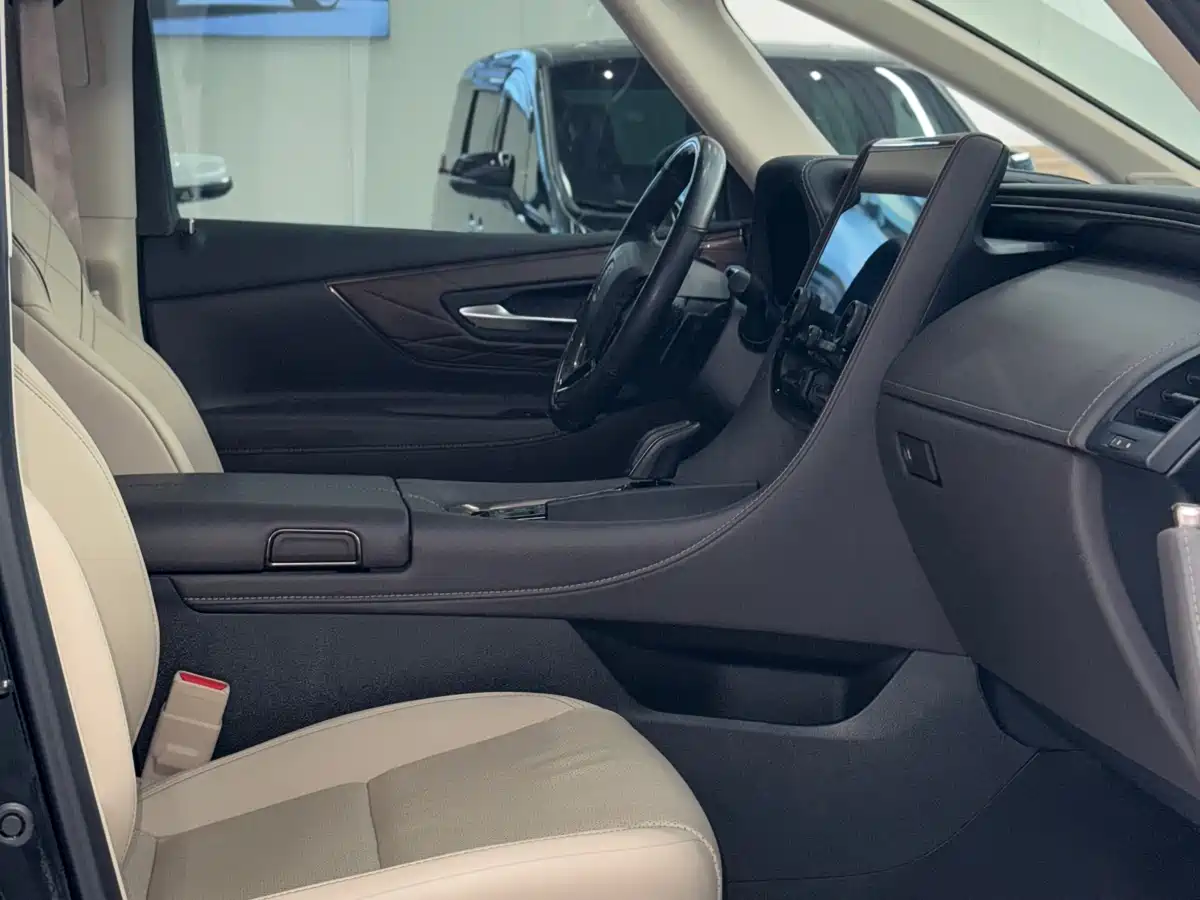 Toyota Vellfire 2024 Crown Hybrid 2.5L Premium Edition фото 10