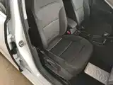 Фото 25 - Volkswagen Golf