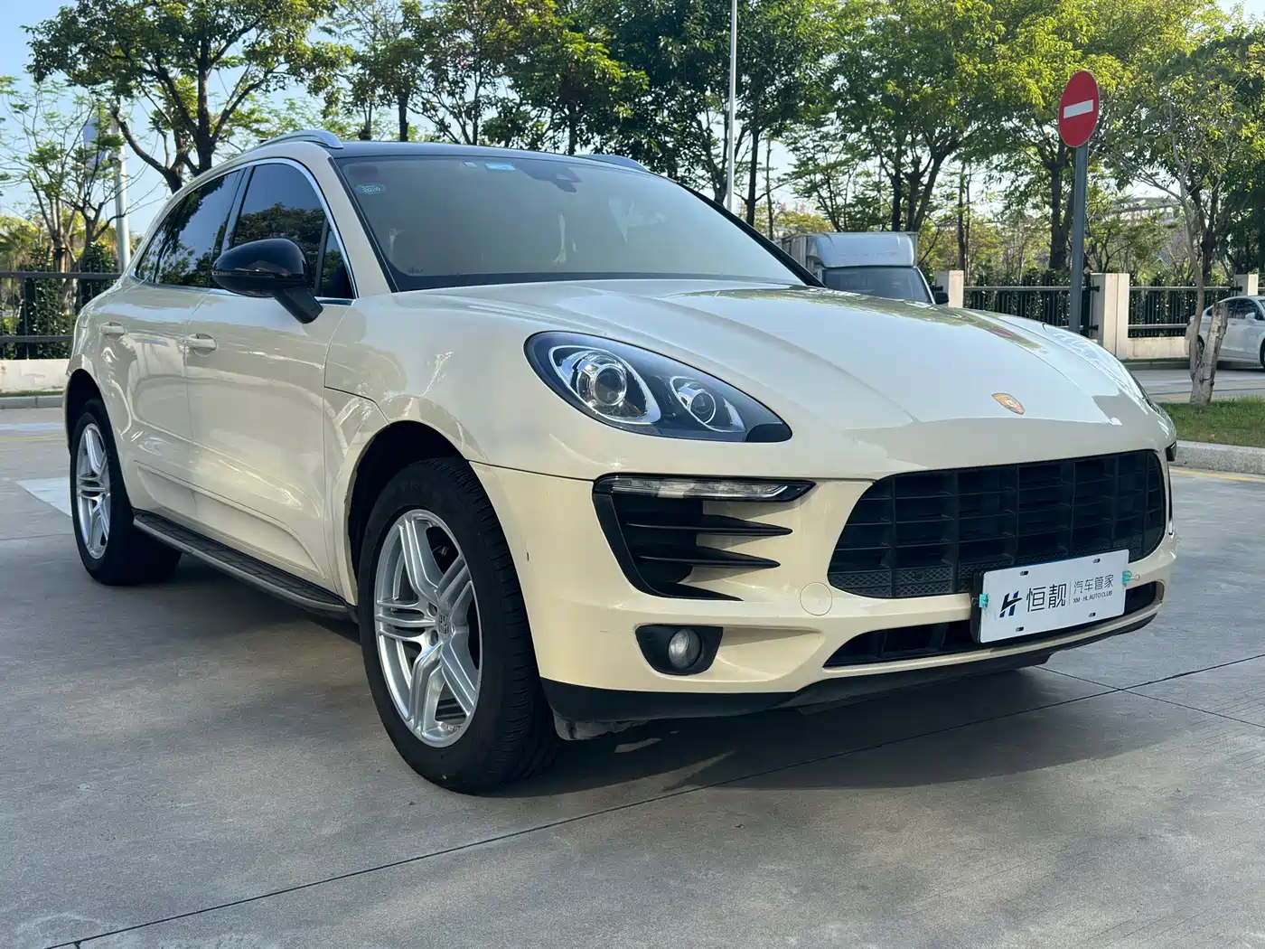 Porsche Macan 2016 Macan 2.0T фото 2