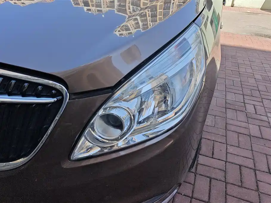 Buick GL8 2018 28T Luxury Model China VI фото 5