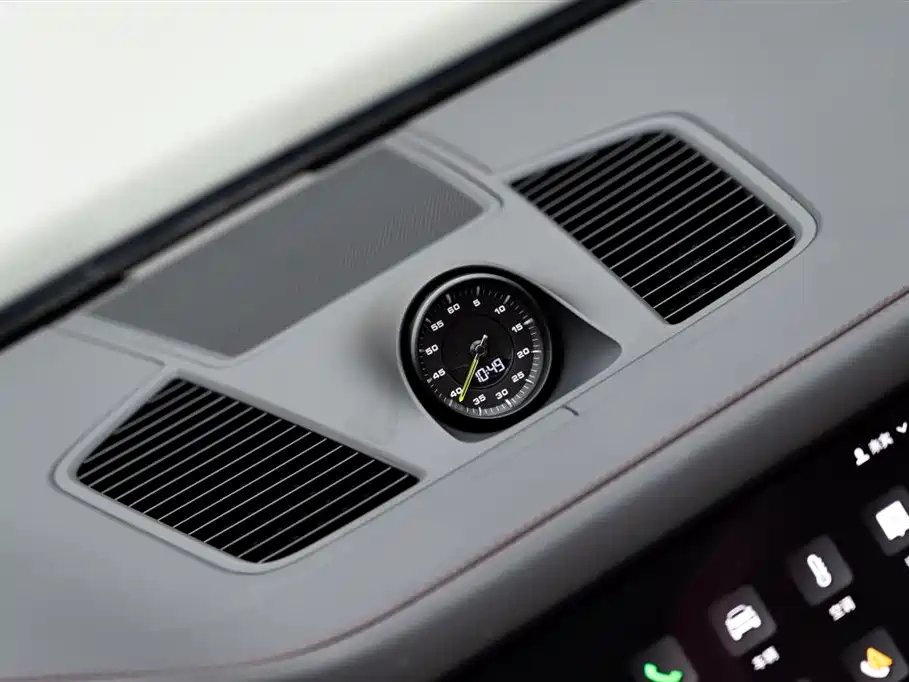 Porsche Cayenne New Energy 2023 Cayenne E-Hybrid 2.0T фото 24