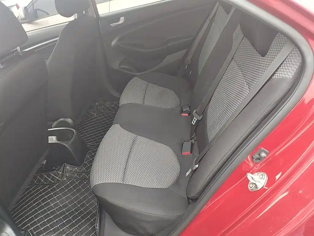 Hyundai Verna 2017 1.4L Manual Color Sunroof Edition (China V) фото 17