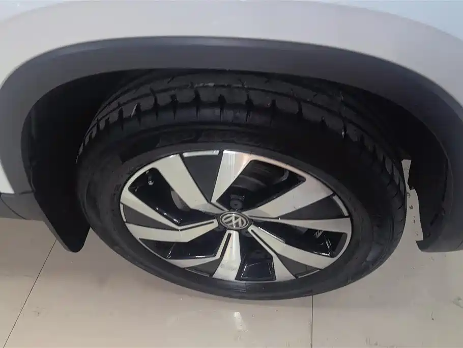 Volkswagen Tayron 2021 330TSI 2WD 30th Anniversary Edition фото 6