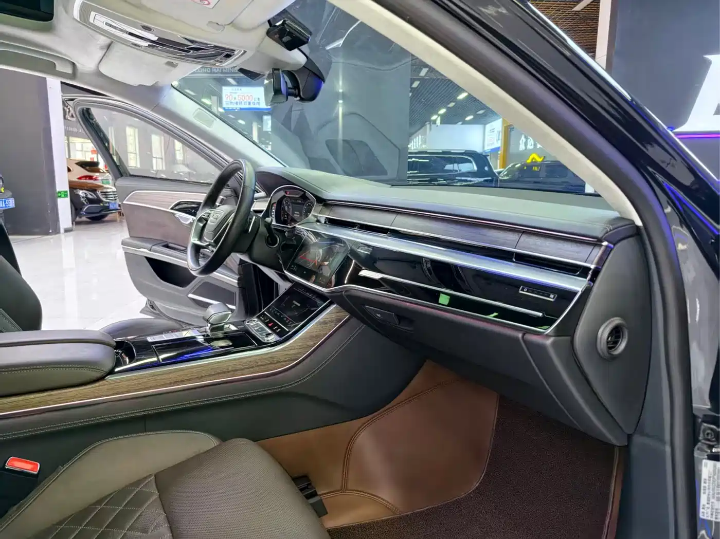BMW 3 Series 2018 320Li Fashion Style фото 12
