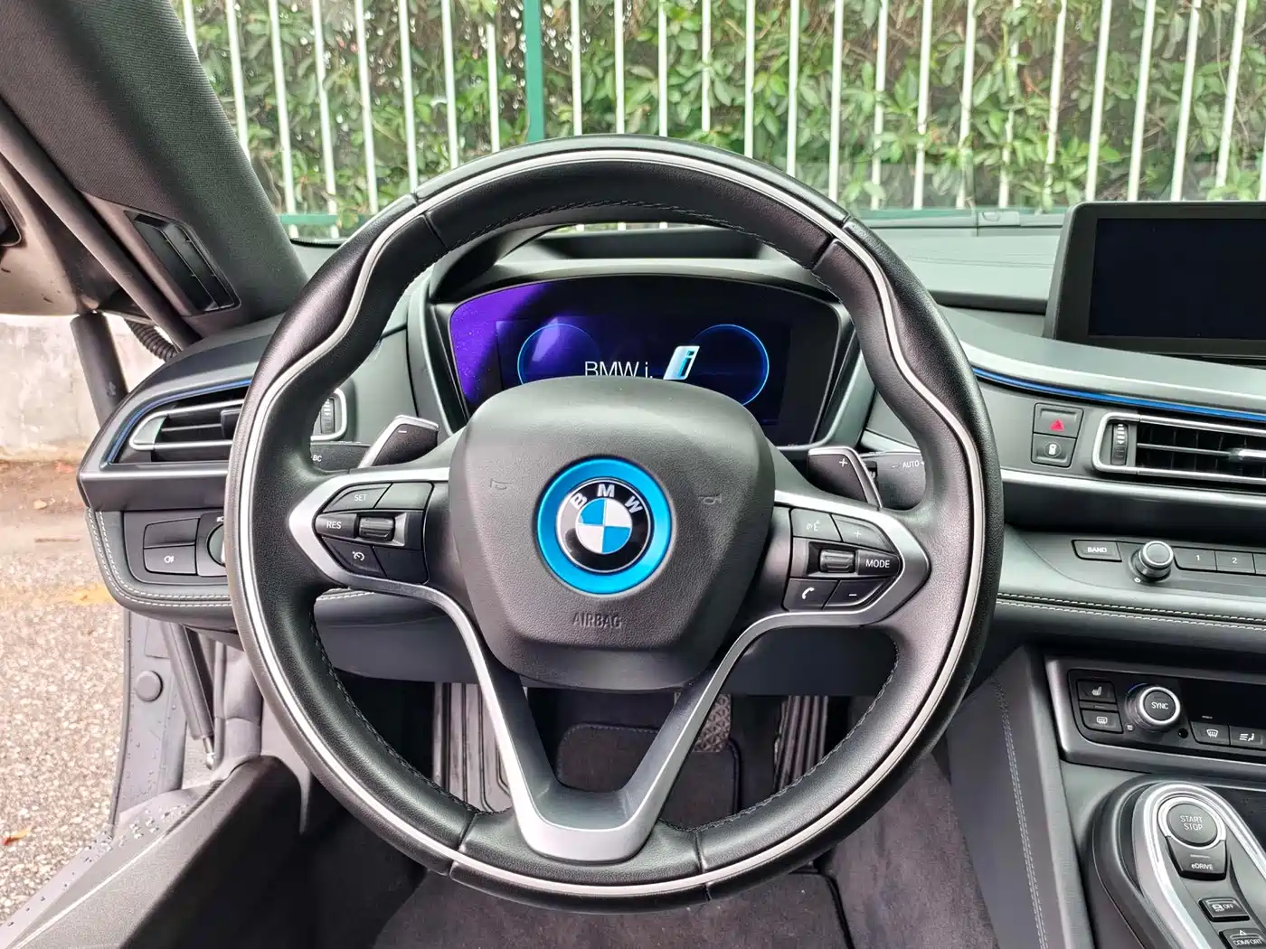 BMW i8 2016 Proton Red Limited Edition фото 12