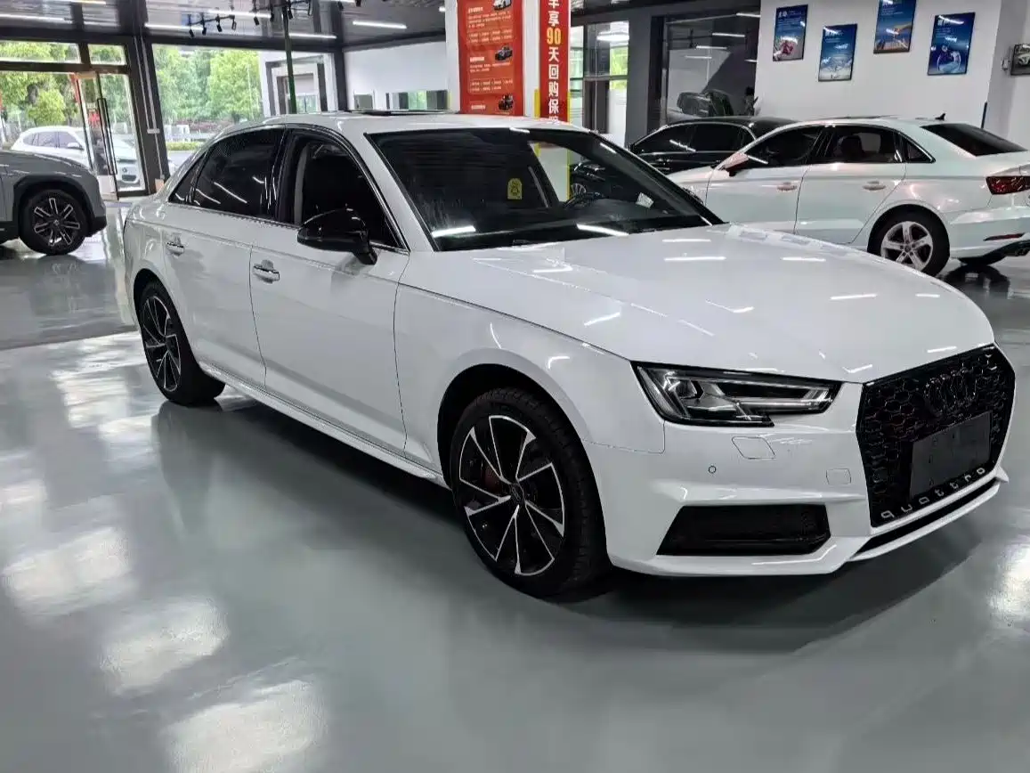 Audi A4L 2018 30th Anniversary 45 TFSI quattro Personality Sport фото 3