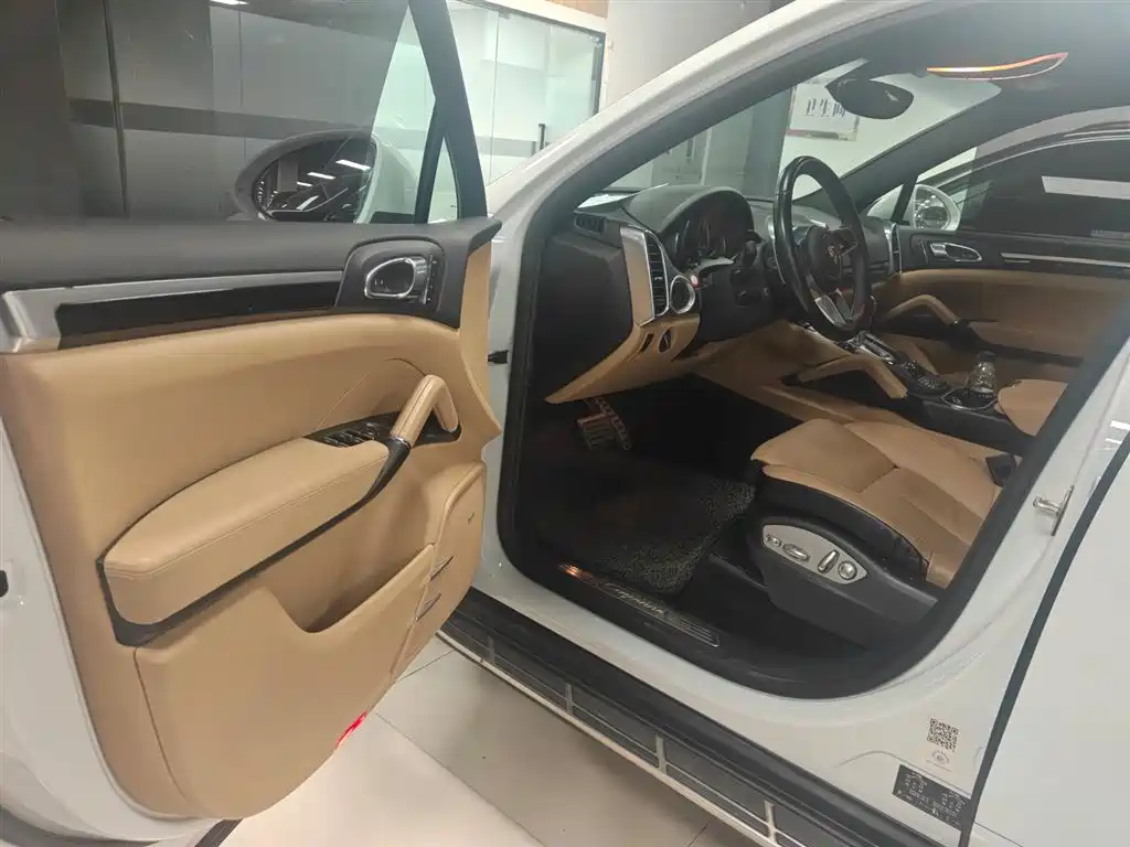 Porsche Cayenne 2015 Cayenne 3.0T фото 3