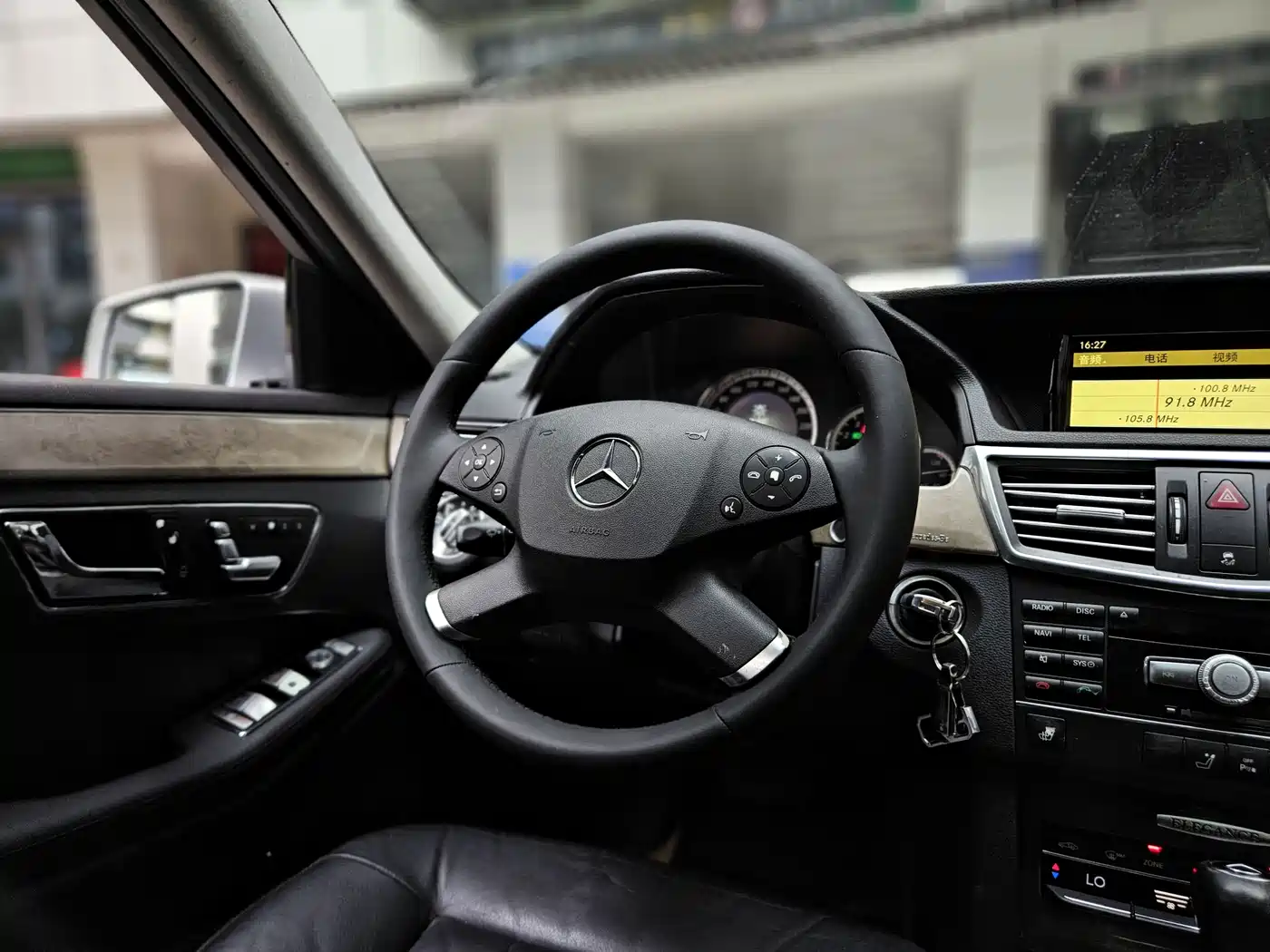 Mercedes-Benz E-Class (Import) 2010 E 200 CGI Elegance фото 8