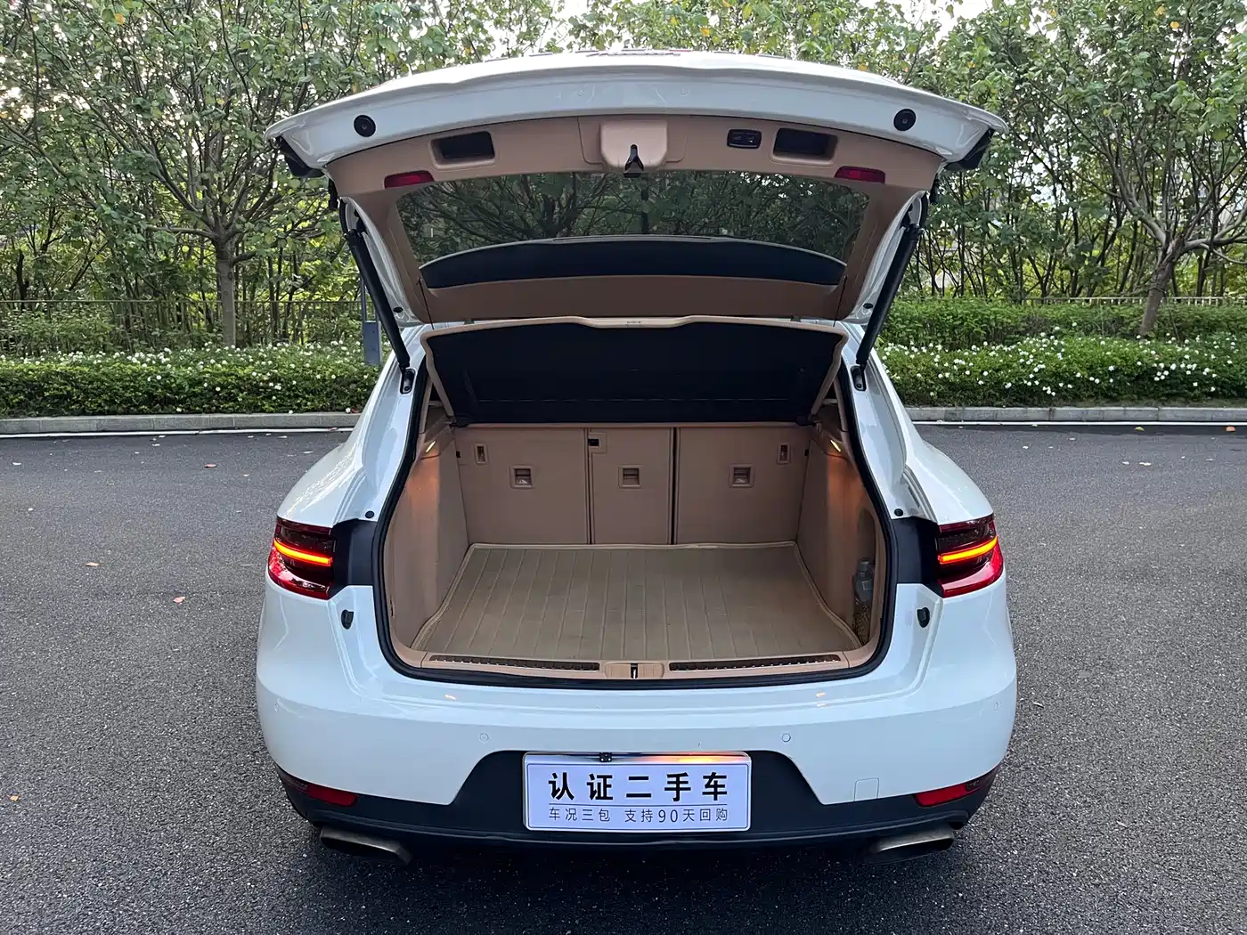 Porsche Macan 2016 Macan 2.0T фото 18