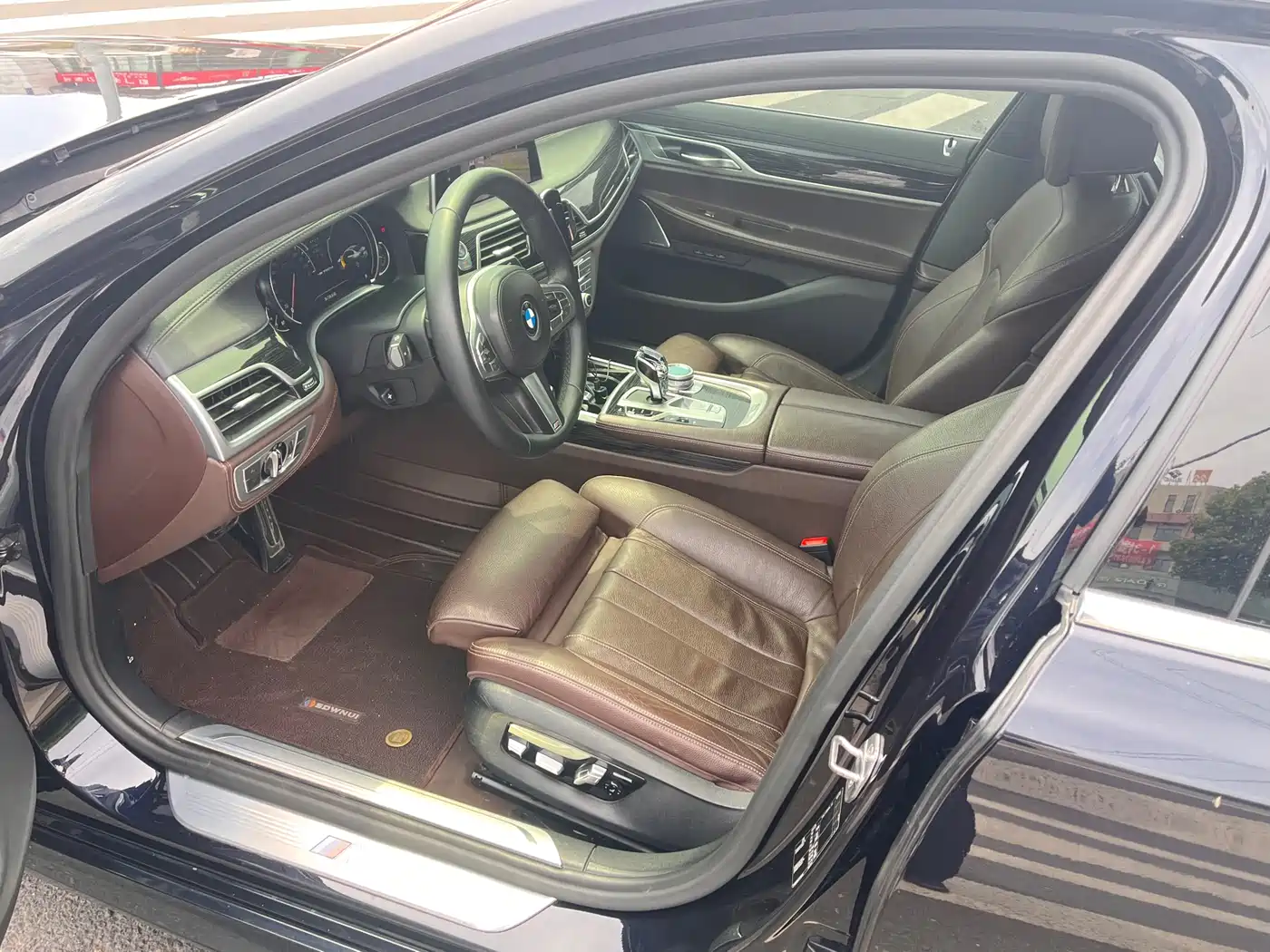 BMW 7 Series 2018 730Li Leading Type M Sport Package фото 5