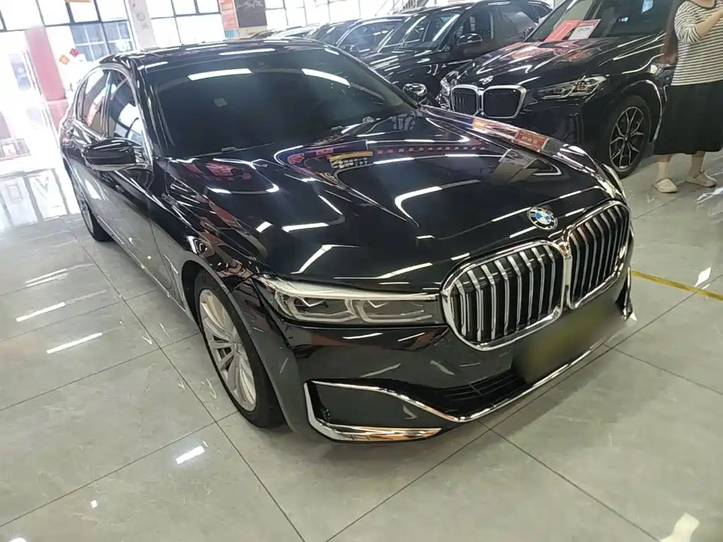 Фото 4 - BMW 7 Series