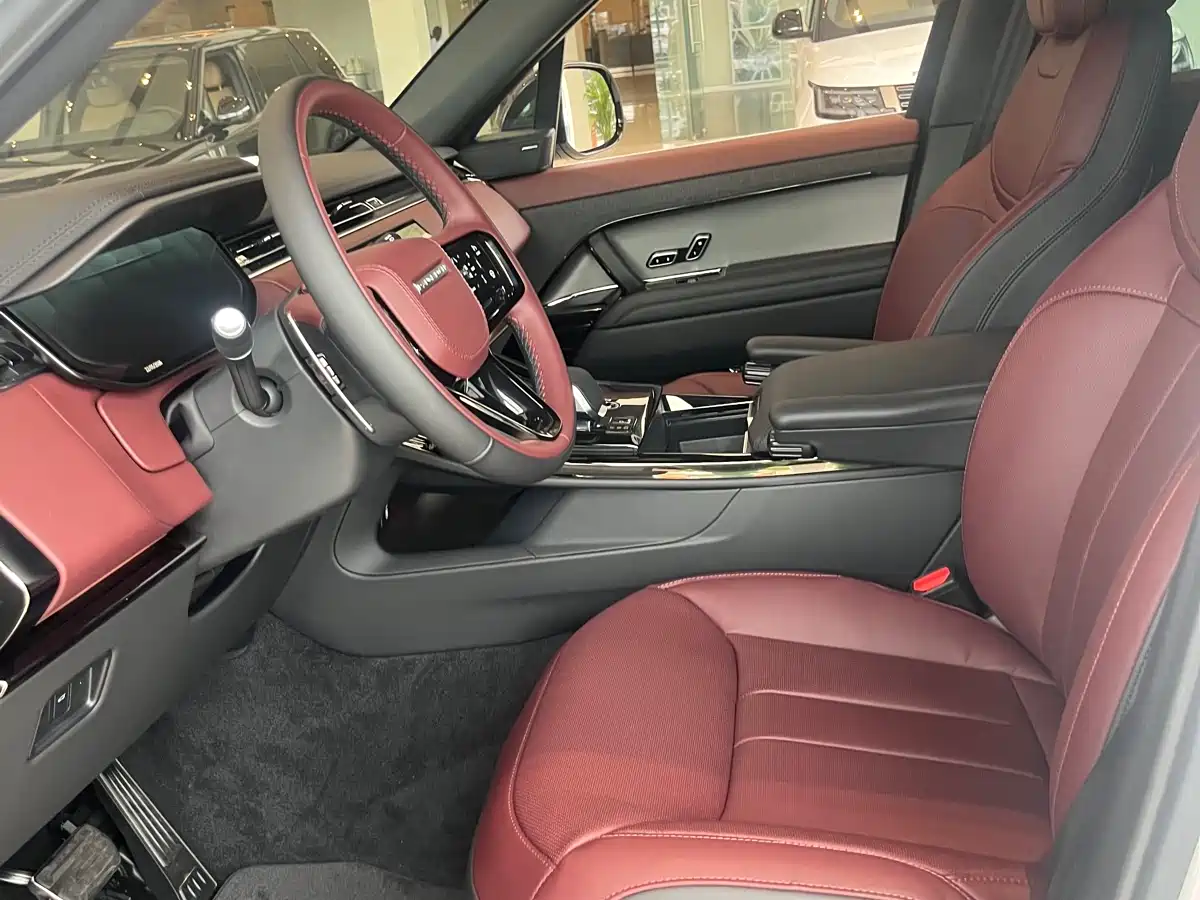 Land Rover Range Rover Sport фото 5