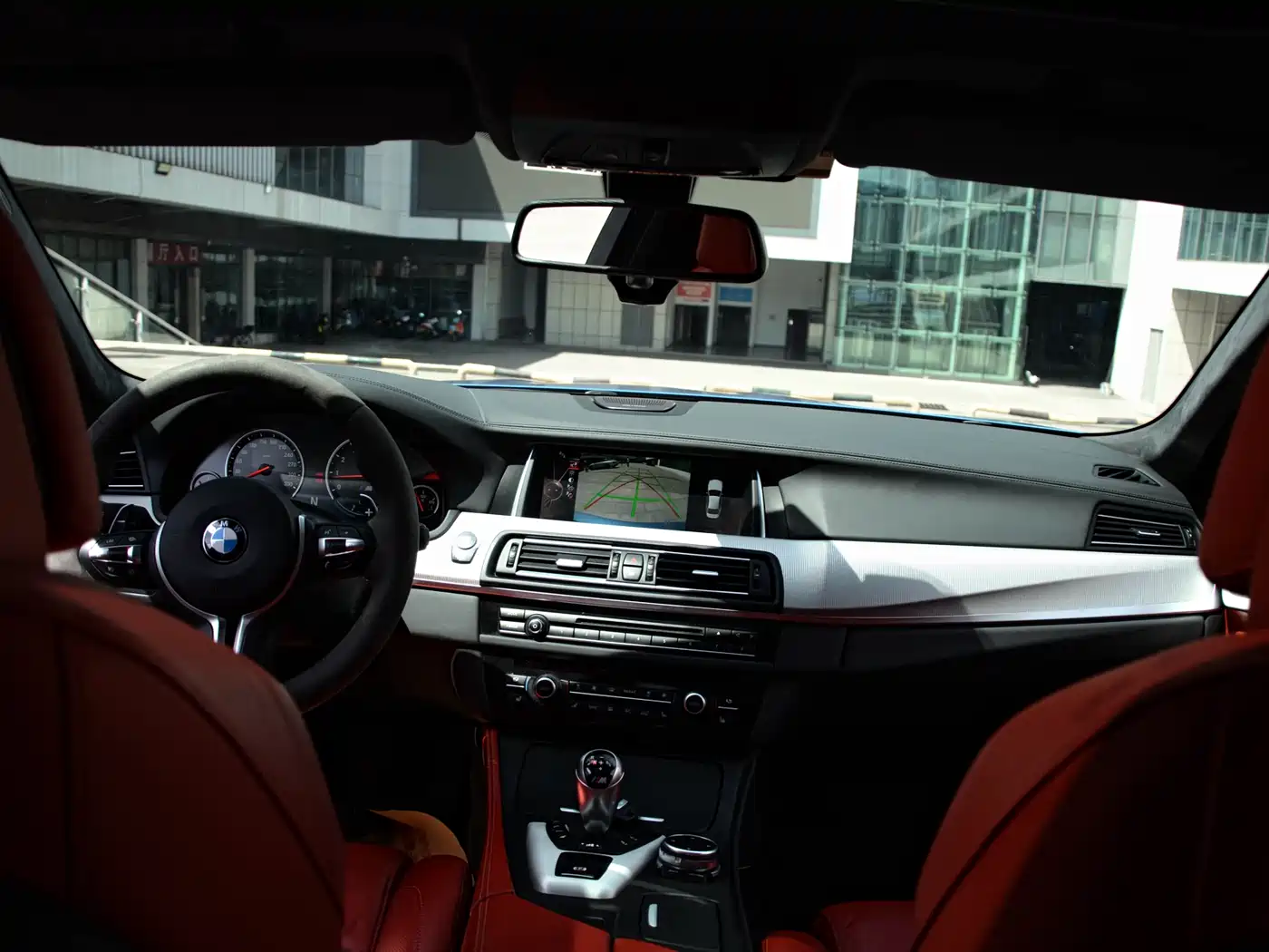 BMW M5 2014 M5 фото 16