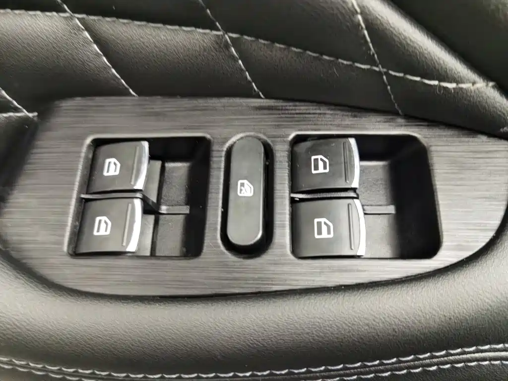 Great Wall Pao 2020 2019 2.0T Automatic Gasoline 2WD Comfort GW4C20B