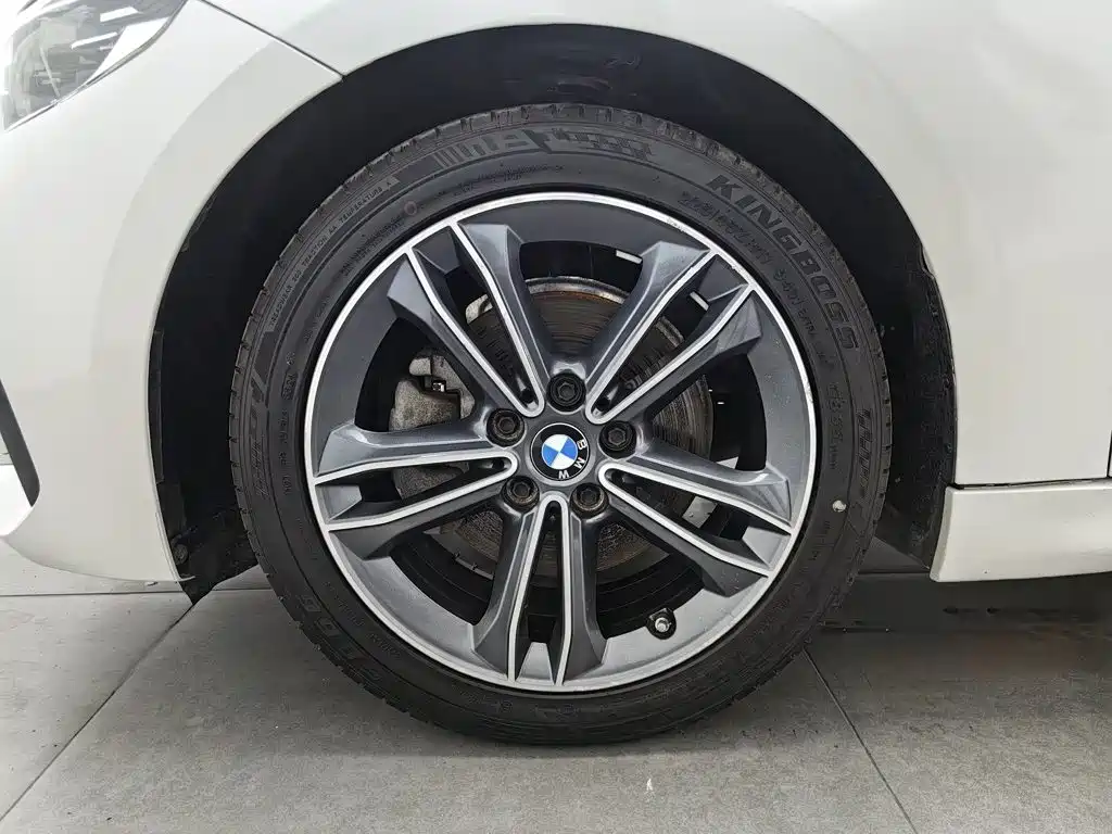 Фото 17 - BMW 1 Series