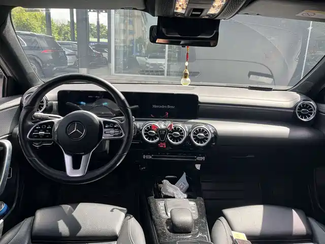 Mercedes-Benz A-Class 2021 A 180 L Sports Sedan — фото 5