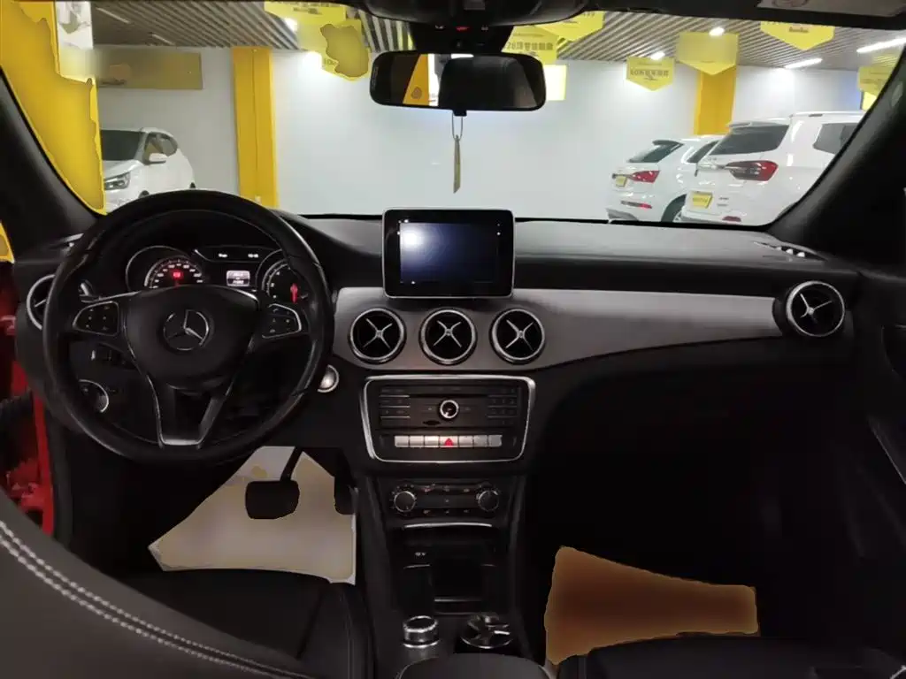 Mercedes-Benz CLA (Import) 2017 CLA 200 Dynamic фото 10