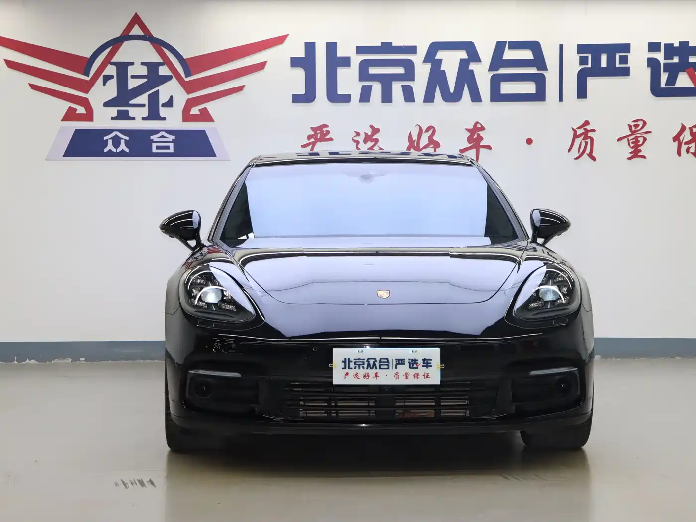 Porsche Panamera 2017 Panamera 3.0T фото 3