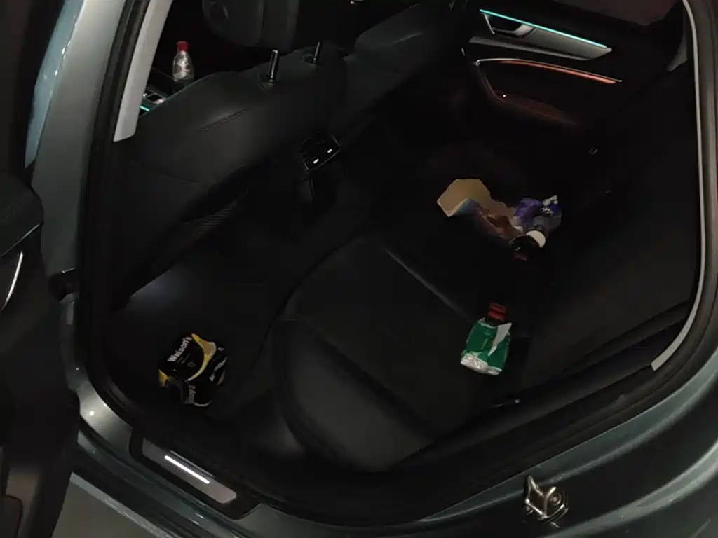 AUDI A6 (IMPORT)