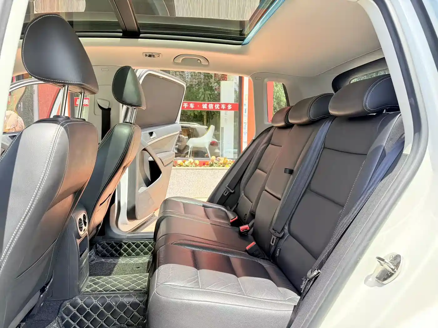 Volkswagen Tiguan 2016 280TSI Automatic 2WD Silk Road Comfort фото 4