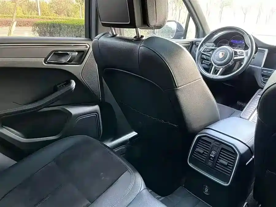 Porsche Macan 2018 Macan 2.0T фото 14