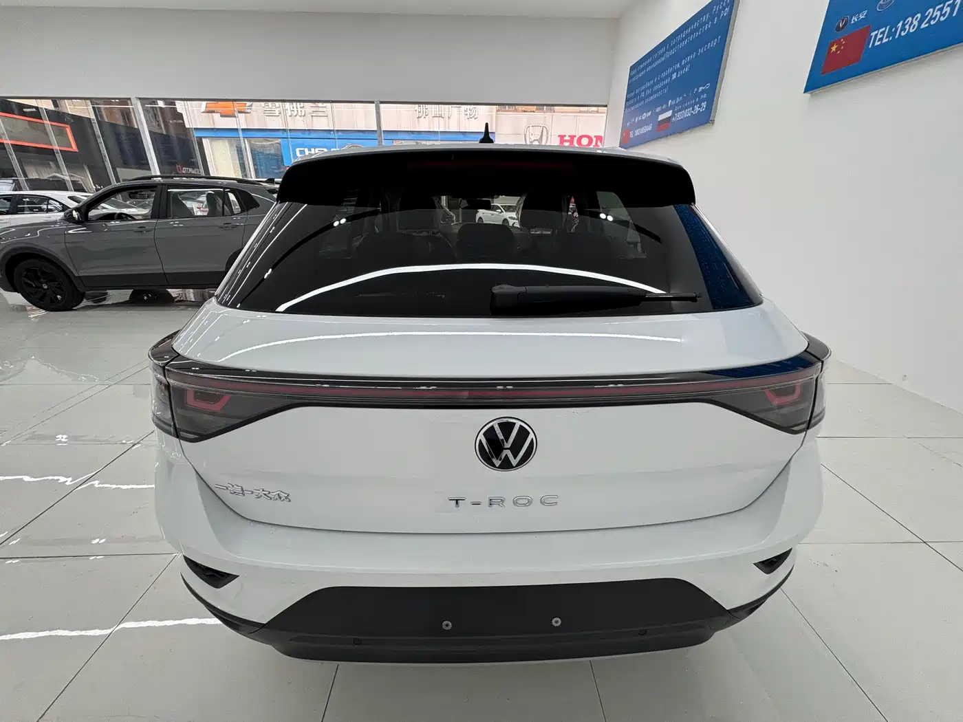 Volkswagen T-ROC 2026 280TSI DSG 2WD Time Edition фото 5
