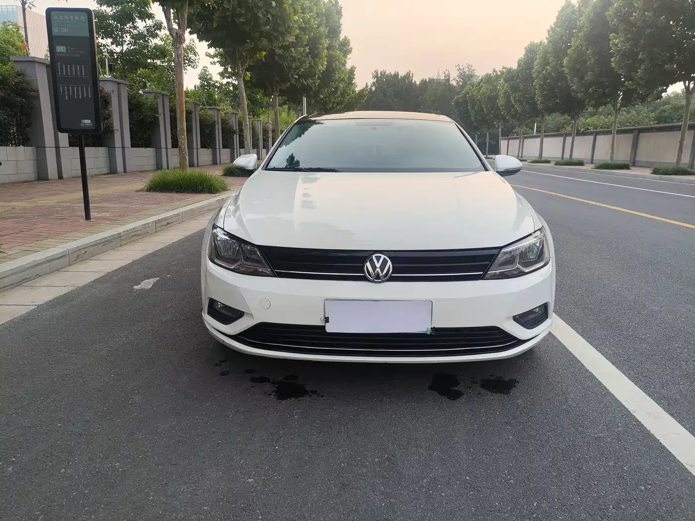 Volkswagen Lamando 2017 280TSI DSG Comfort Edition фото 2