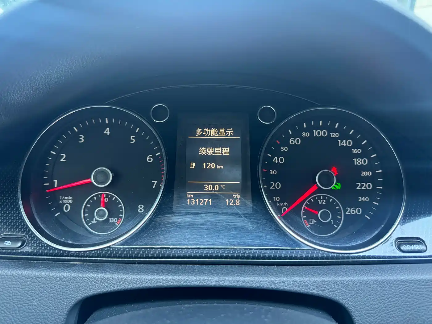 Volkswagen Magotan 2012 Facelift 1.8TSI Luxury фото 16