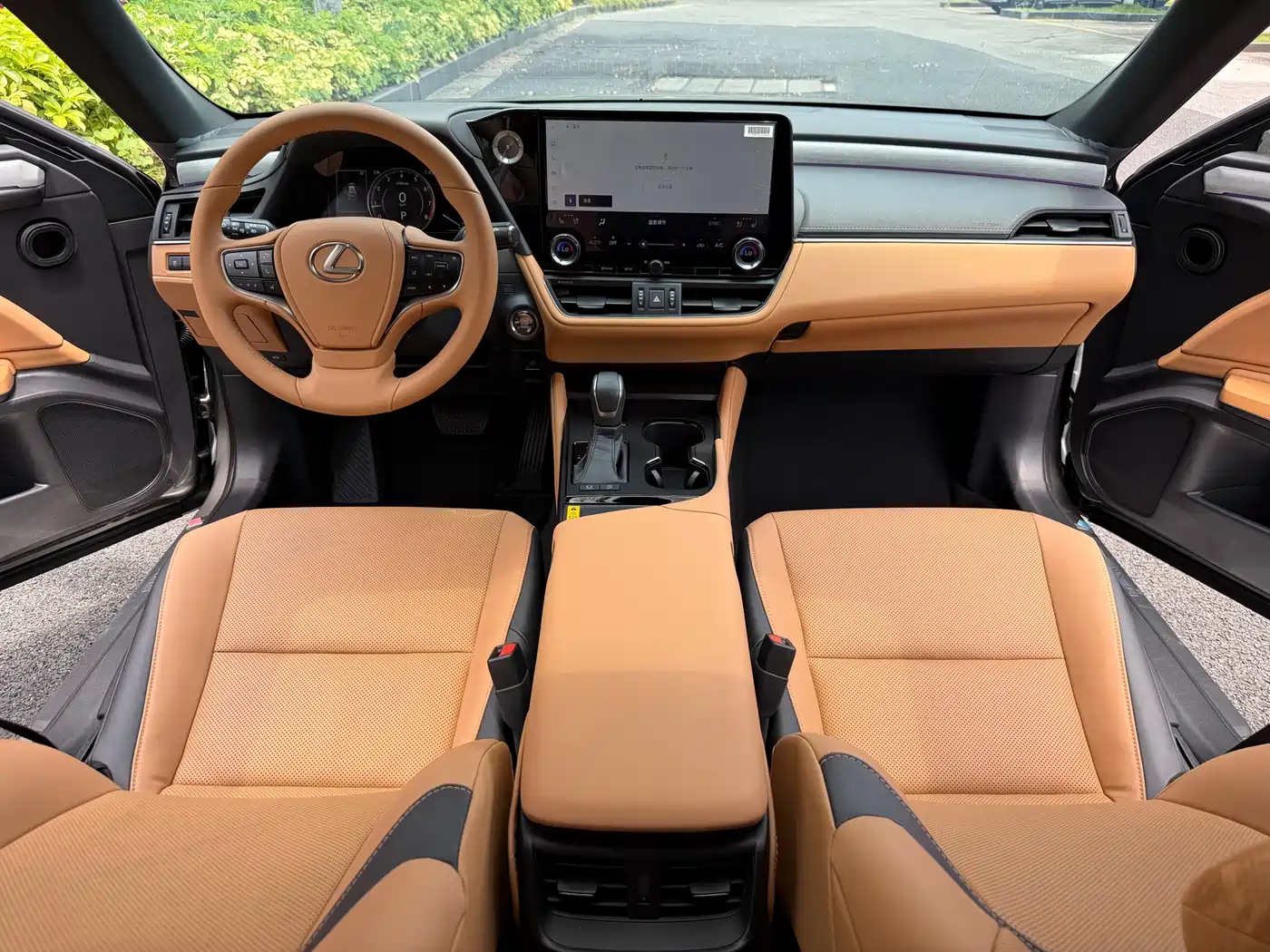 Lexus ES 2025 200 Ultimate Edition фото 5