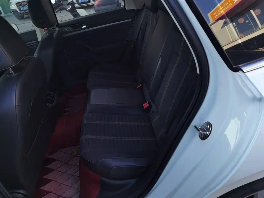 Volkswagen Lavida 2019 Hatchback 200TSI DSG Comfort Edition China VI фото 14