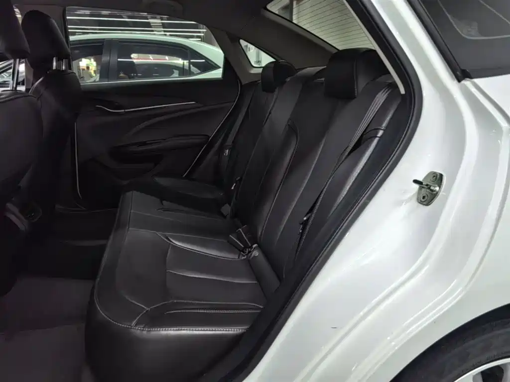 Buick Excelle 2021 Facelift 1.3T Auto Mild Hybrid Elite фото 17