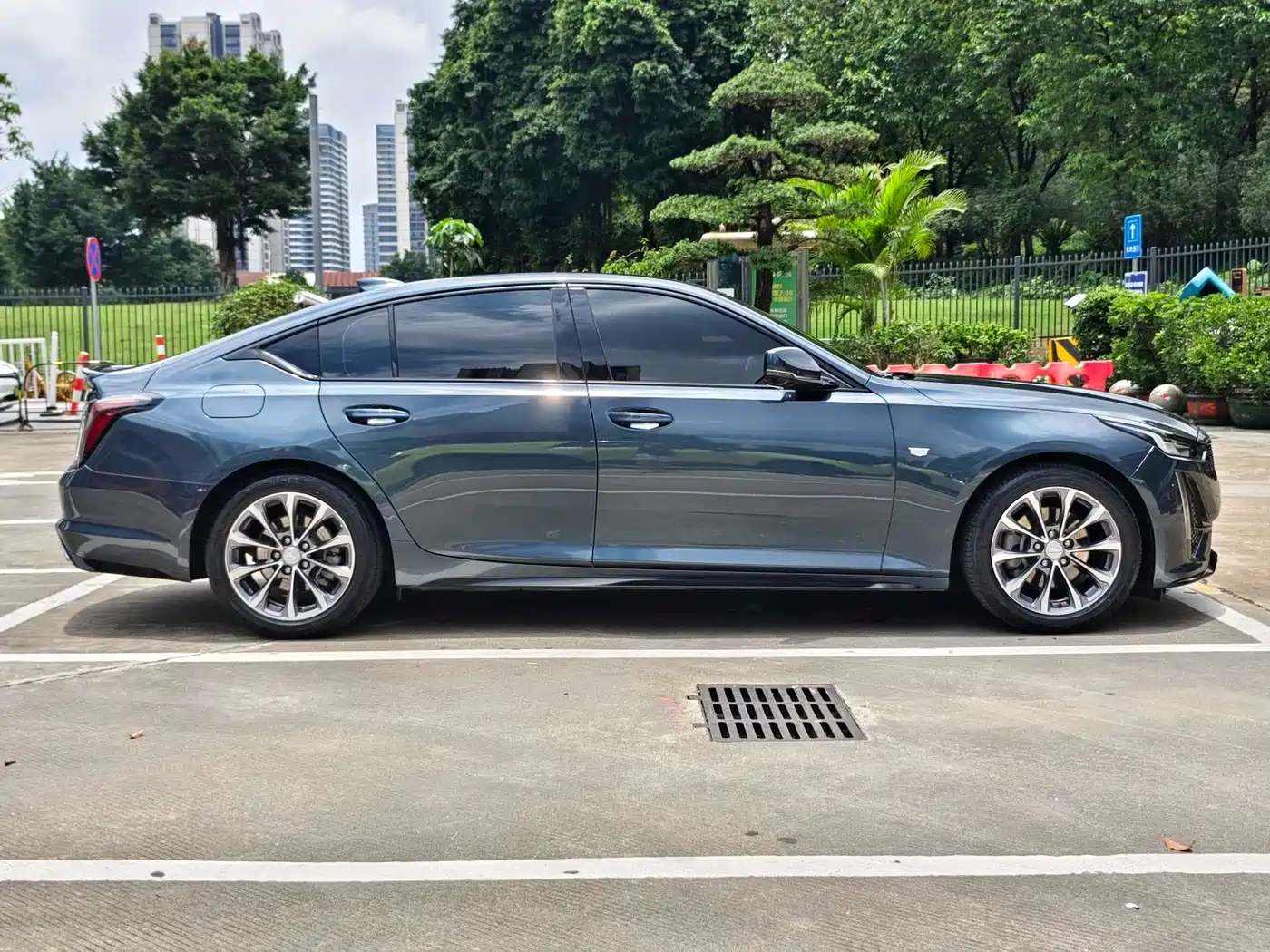 Cadillac CT5 2020 28T Leading Sport фото 8