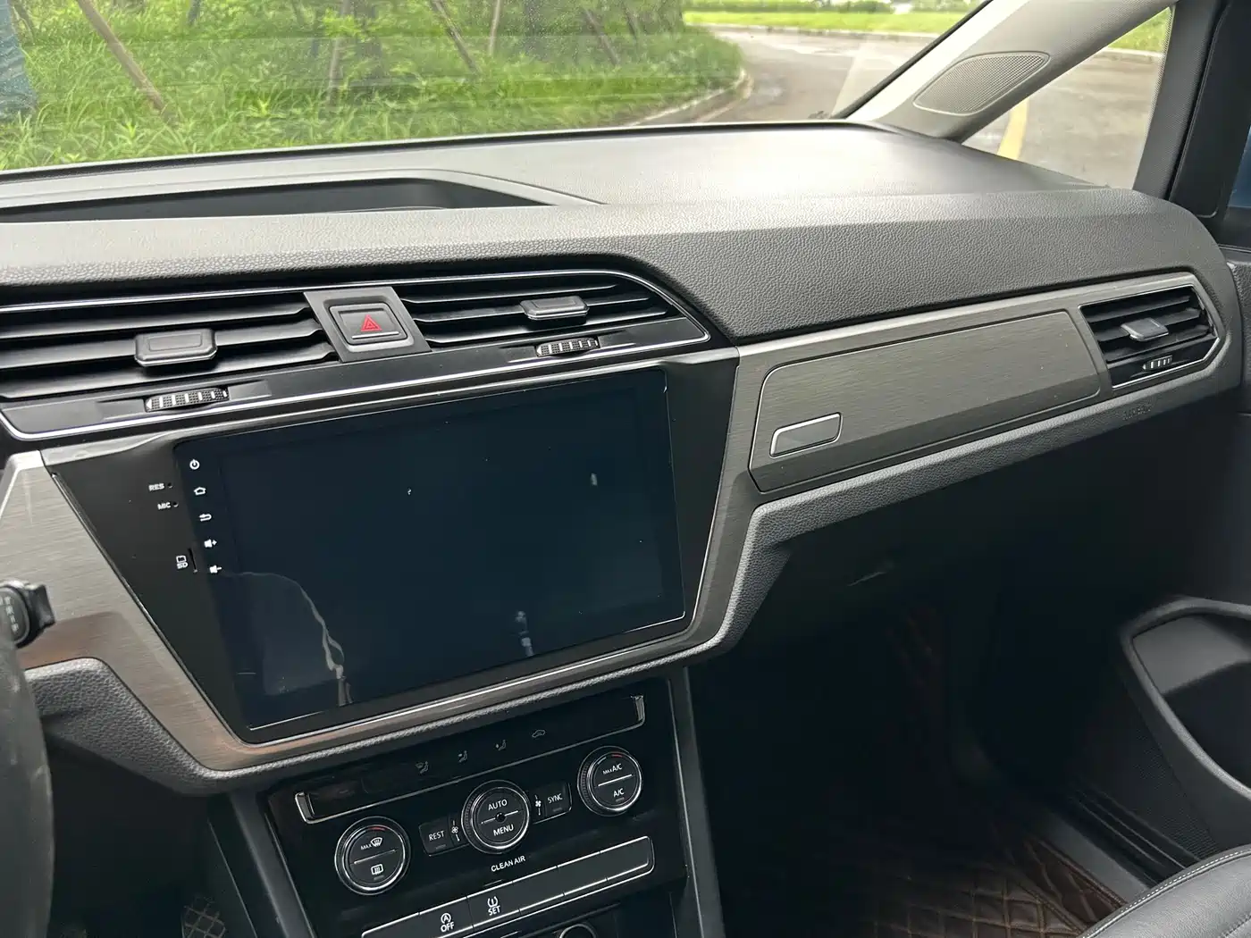 Volkswagen Touran 2016 Touran L 280TSI DSG Comfortline фото 17