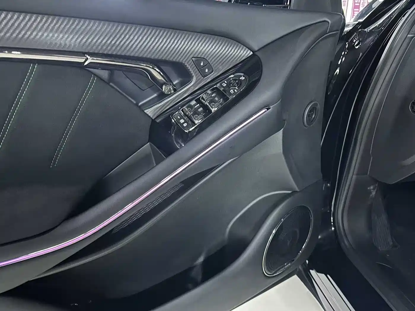 Voyah Auto VOYAH FREE 2025 318 318km RWD Touring Edition фото 9