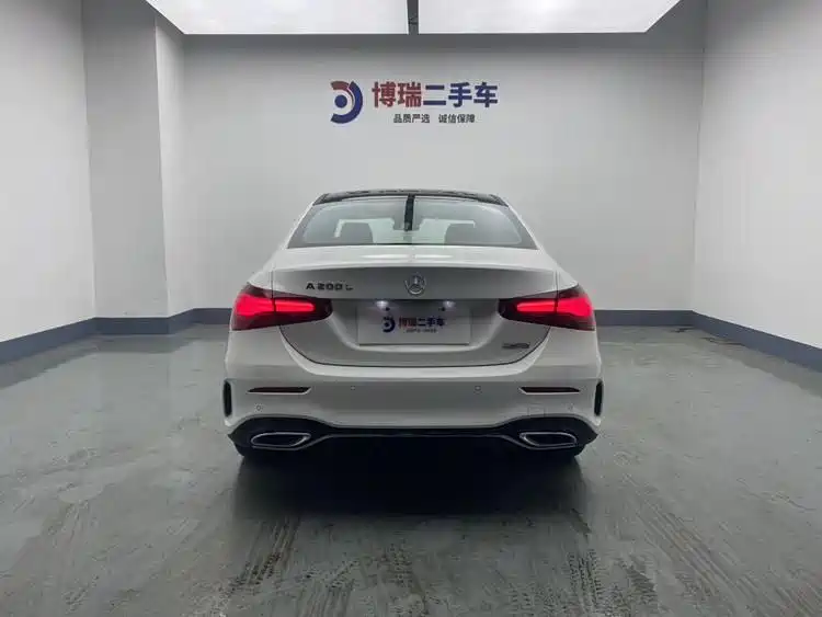Mercedes-Benz A-Class 2023 A 200 L Dynamic фото 18