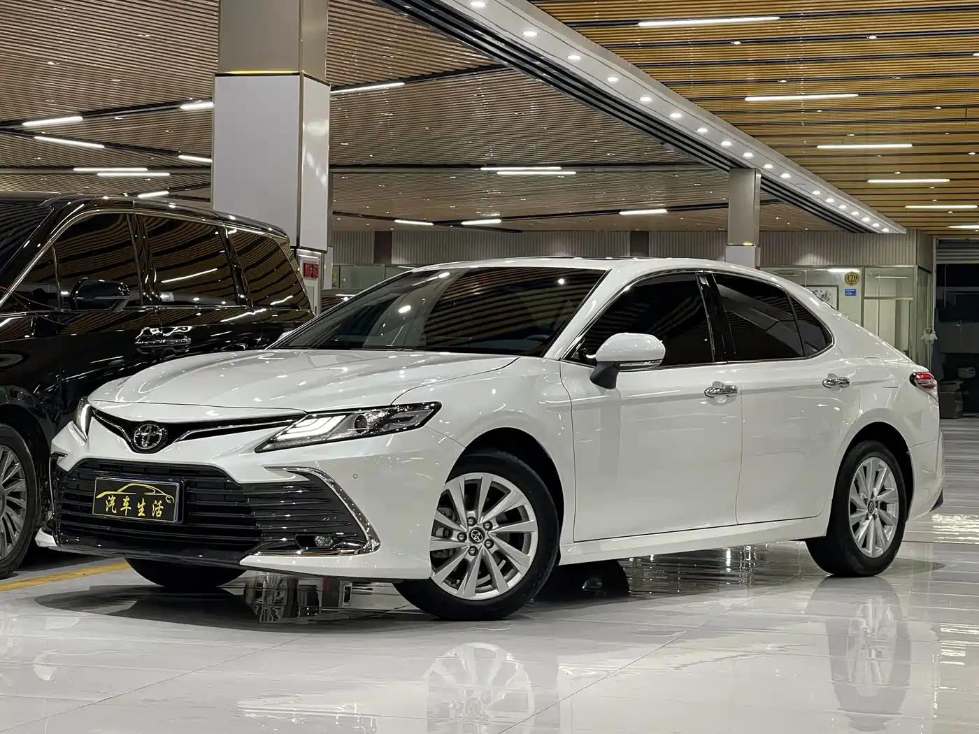 Toyota Camry 2021 2.0G Luxury Edition